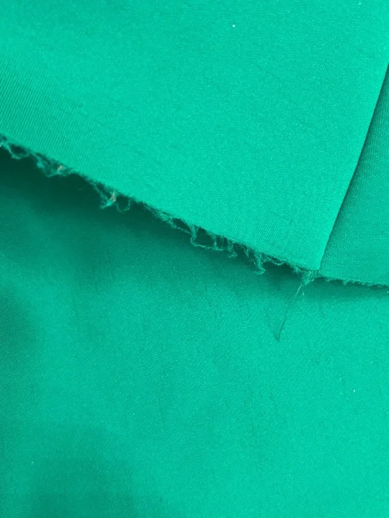 Green evening formal gown dress with jewelry - Picture 8 of 11